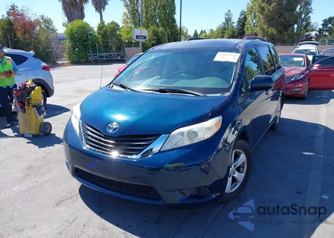 2011 Toyota Sienna Le V6 из США, поврежденный, VIN 5TDKK3DC9BS143330